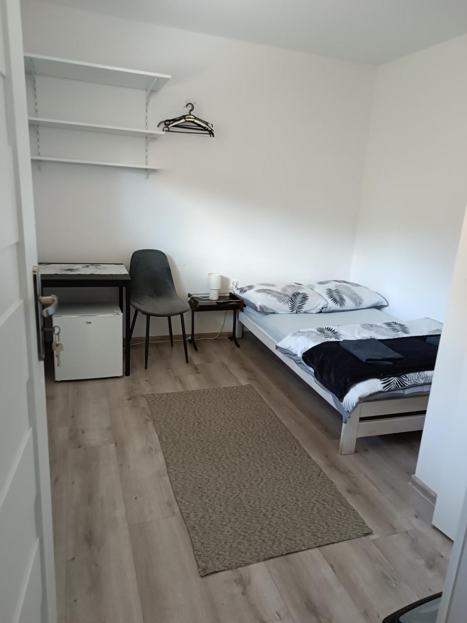 Stas-Przy Szkole Nr3 W Skawie Skawa Exteriör bild