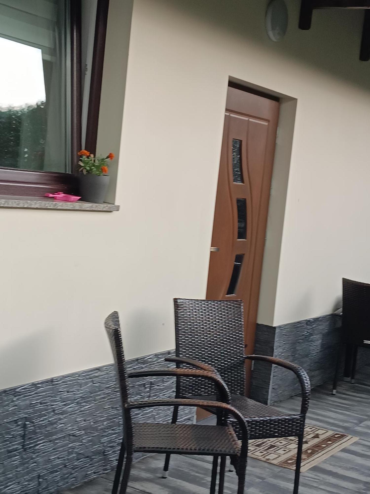 Stas-Przy Szkole Nr3 W Skawie Skawa Rum bild